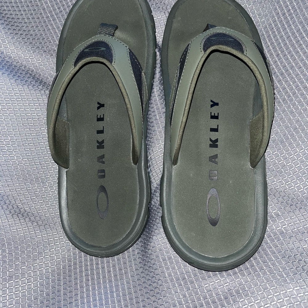 Oakley Olive Green Flip Flops